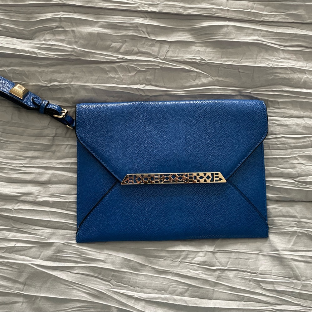 Stella and Dot Cluth - Blue - Brand New